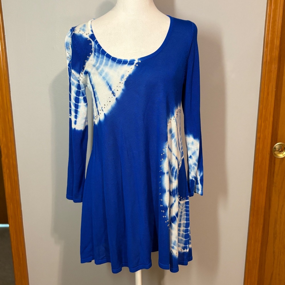 Beldini Tie Dye Tunic Top Rhinestone Embellished Long Sleeve Blue M NEW